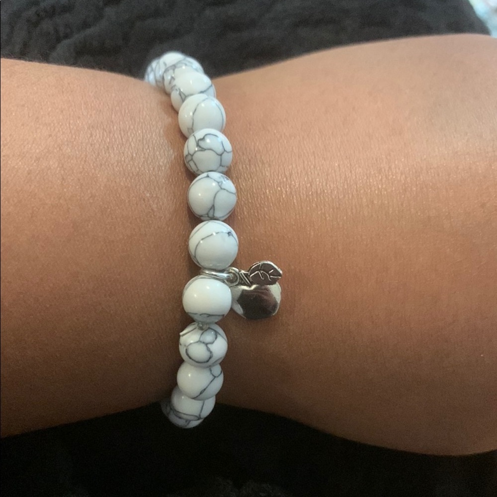 Howlite White Beaded Bracelet with Apple Charm